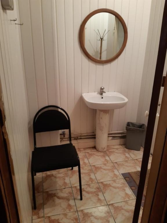 Одноместный (Одноместный номер с общим душем и туалетом) отеля Фили, Москва