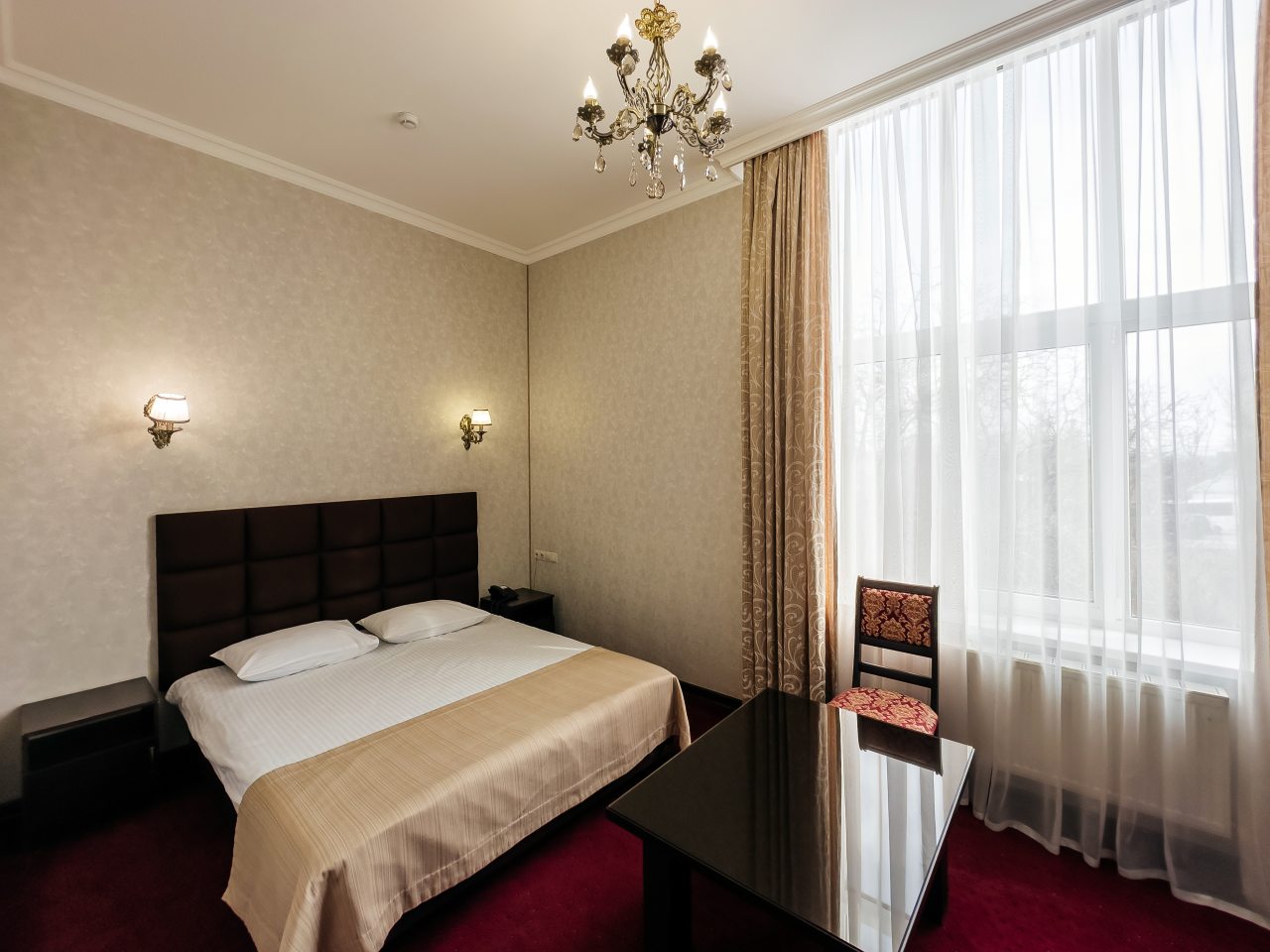 Двухместный (Стандартный двухместный номер с 1 кроватью) гостиницы Gold Star, Пятигорск