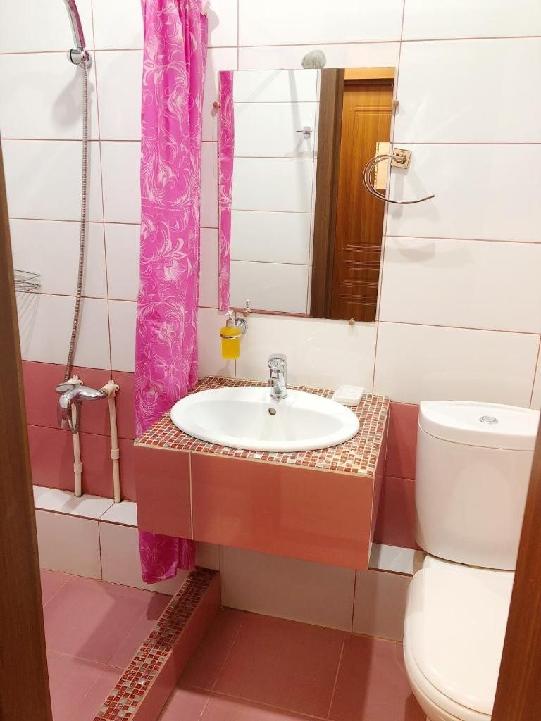Двухместный (Двухместный номер с 1 кроватью и собственной ванной комнатой вне номера) мини-гостиницы Luxe Rooms, Якутск