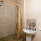 Номер (Спальное место на двухъярусной кровати в общем номере для мужчин 20и-местном), Хостел Dom Hostel