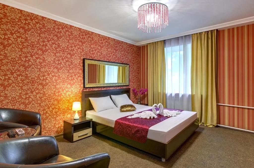 Двухместный (Улучшенный двухместный номер с 1 кроватью) отеля Рандеву, Москва