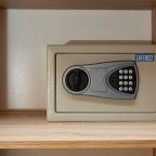 сейф в номера