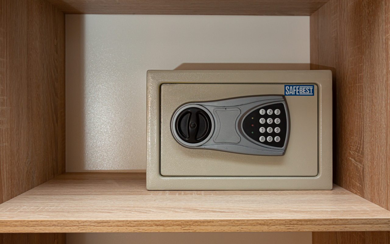 сейф в номере