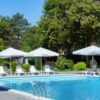 Бассейн с подогревом, Отель MoreLeto