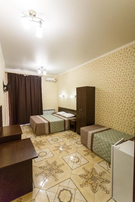 Трехместный (Стандарт 2 этаж) гостиницы Панорама, Кабардинка