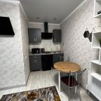 Удобная мини‑кухня: готовьте с комфортом прямо в номере.