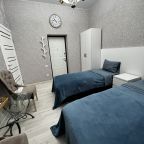 Две односпальные кровати в номере комфортно для двоих гостей