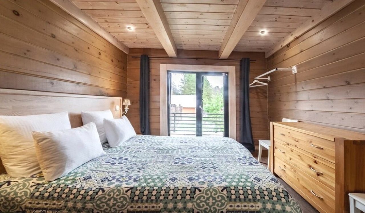 Шале (Семейный), Гостевой дом Шале Телецкое