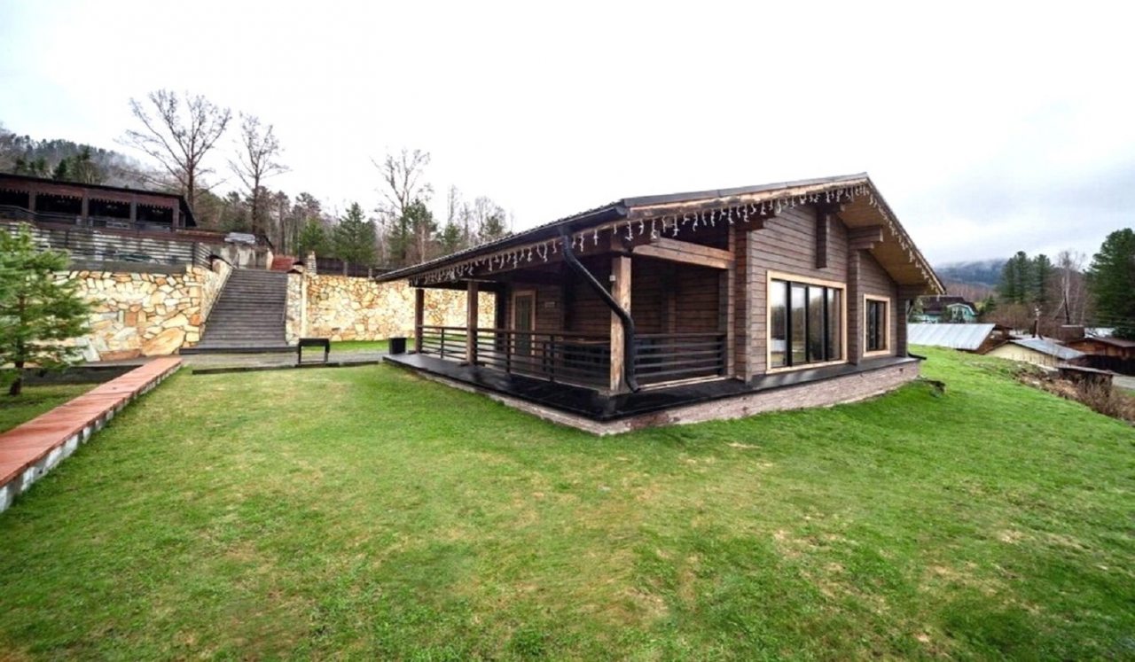 Шале (Семейное у Озера), Гостевой дом Шале Телецкое