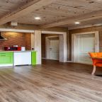 Шале (Семейное у Озера), Гостевой дом Шале Телецкое