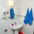 Двухместный (Двухместный номер с 2 отдельными кроватями и собственной ванной комнатой), Гостевой дом Теремок на Чкалова