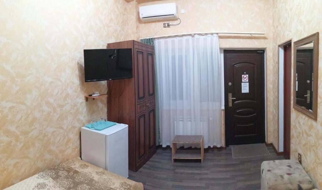 Двухместный (Двухместный номер с 2 отдельными кроватями и собственной ванной комнатой), Гостевой дом Теремок на Чкалова