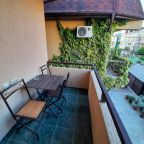 Апартаменты (Апартаменты с 2 спальнями), Гостевой дом Теремок на Чкалова