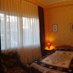 Двухместный (Двухместный номер с 1 двуспальной кроватью и дополнительной кроватью), Гостевой дом Теремок на Чкалова