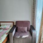 Трехместный (С раздельными кроватями в срубе 1 и 3, в корпусе номер 2.4), Гостевой дом Асият