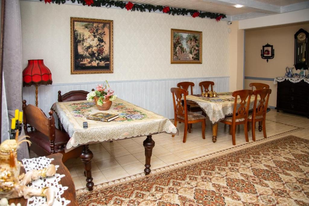 Номер (Дом с 8 спальнями), Гостиница Волга-Волга