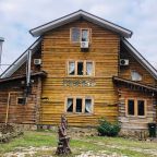 Семейный (Русский Витязь), База отдыха Глухомань