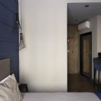 Двухместный (Улучшенный двухместный номер с 1 кроватью), Мини-отель Amigo by ACADEMIA