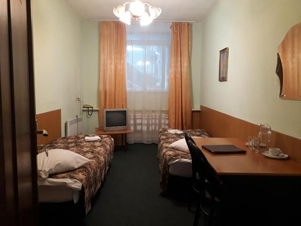 Номер (Односпальная кровать в общем номере для мужчин и женщин) отеля Транзит, Самара