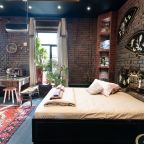 Двуспальная кровать