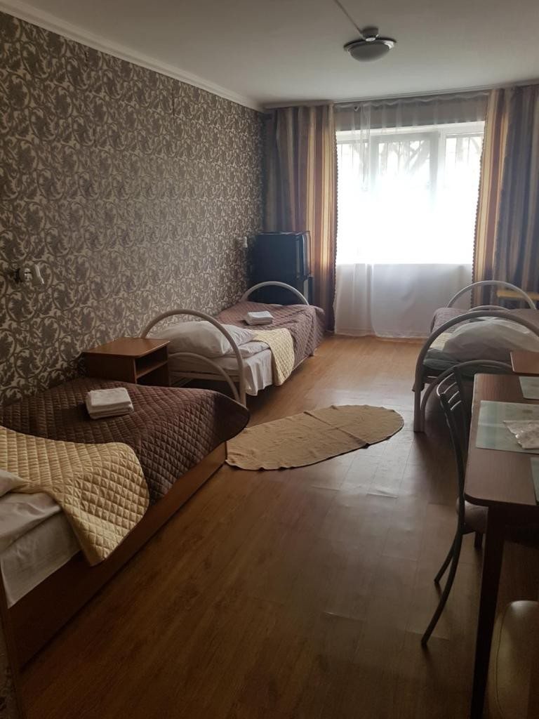 Трехместный (Бюджетный трехместный номер) мини-отеля Диомид, Владивосток