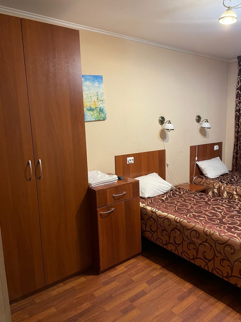 Двухместный (Стандартный  двухместный номер с 2 отдельными кроватями №5) гостиницы Владимирский, Нижний Новгород