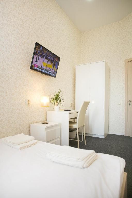 Двухместный (Двухместный номер эконом-класса с 2 отдельными кроватями) отеля Горький, Нижний Новгород