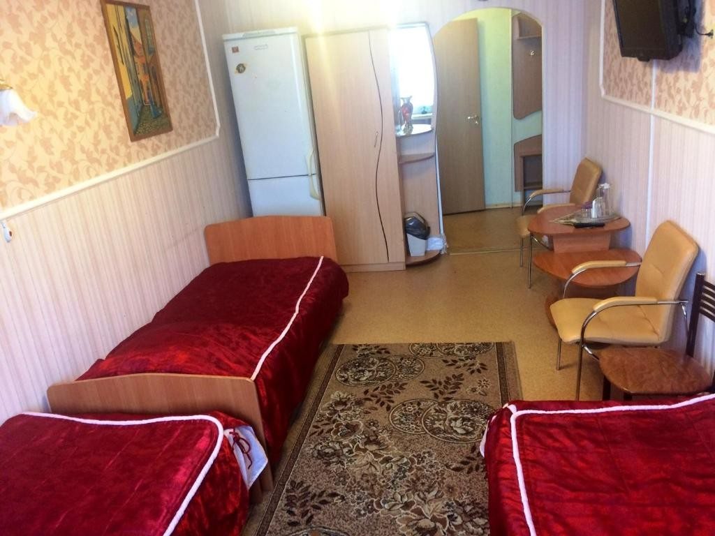 Трехместный (Трехместный номер (3 односпальные кровати)) гостиницы Оникс, Иркутск