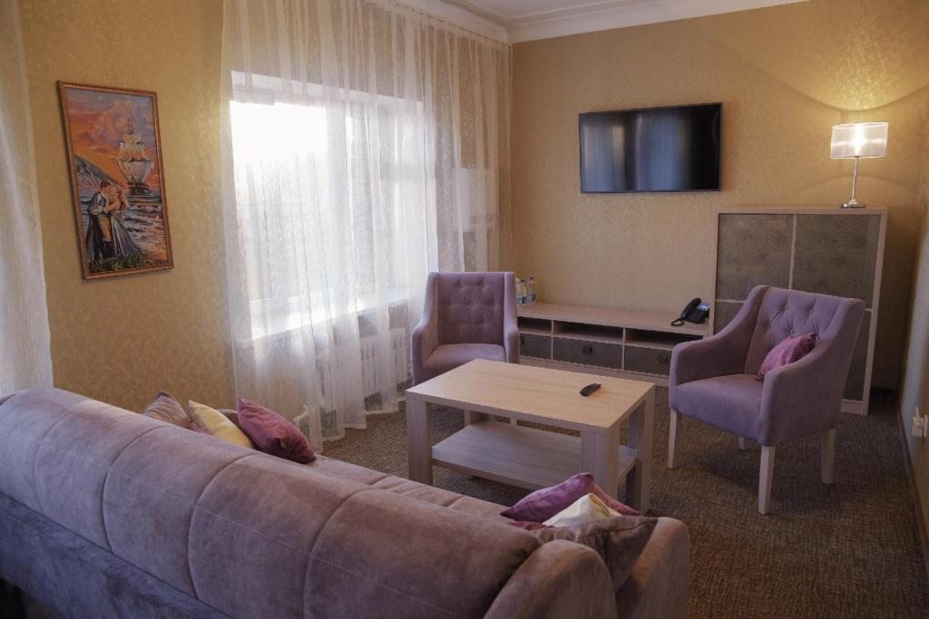 Сьюит (Люкс с 1 спальней) гостиничного комплекса Aldan, Алдан