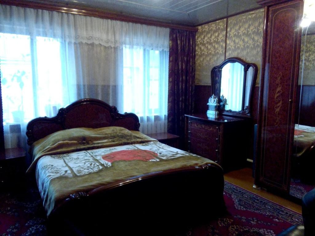 Апартаменты (Апартаменты с 3 спальнями) гостевого дома Дом у монастыря, Суздаль