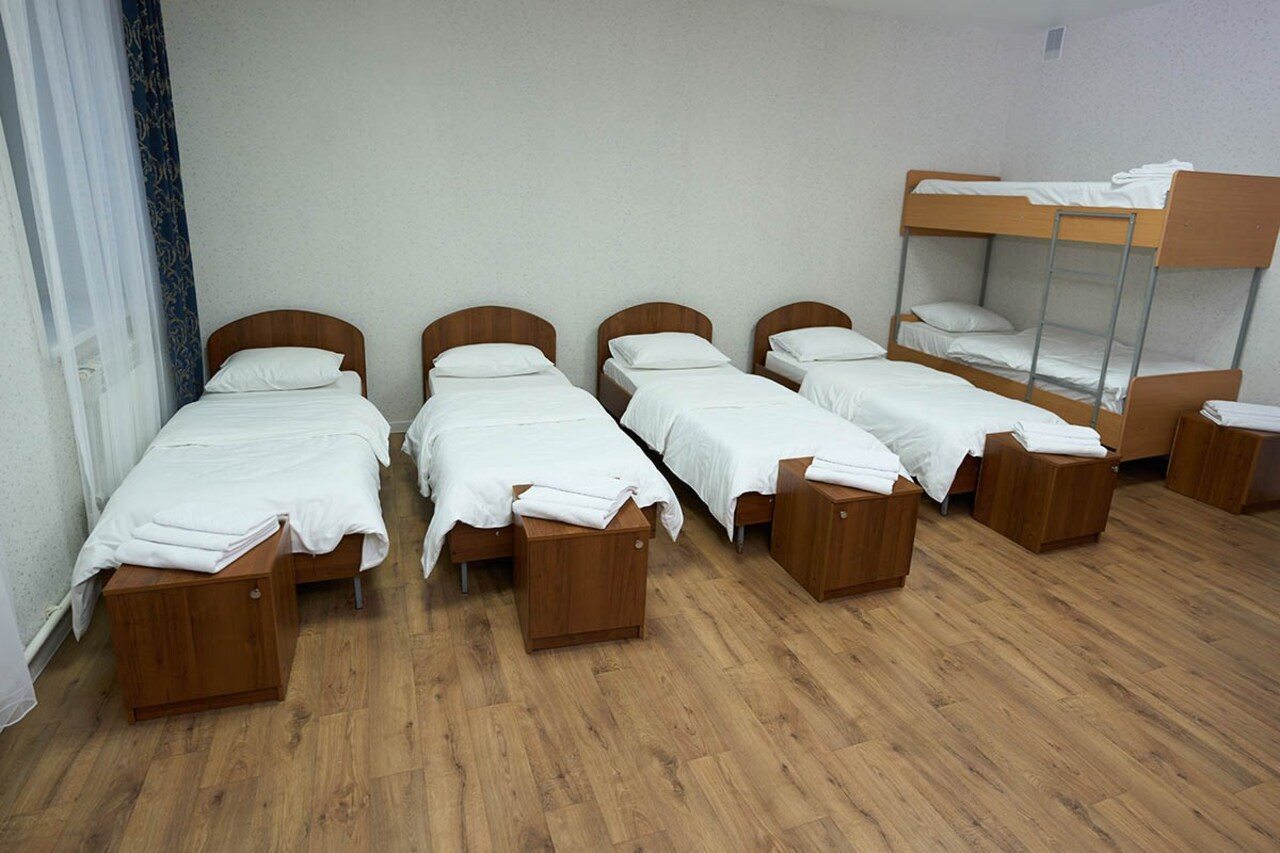 Трёхместный и более (Номер 6-ти местный эконом), Отель Кама