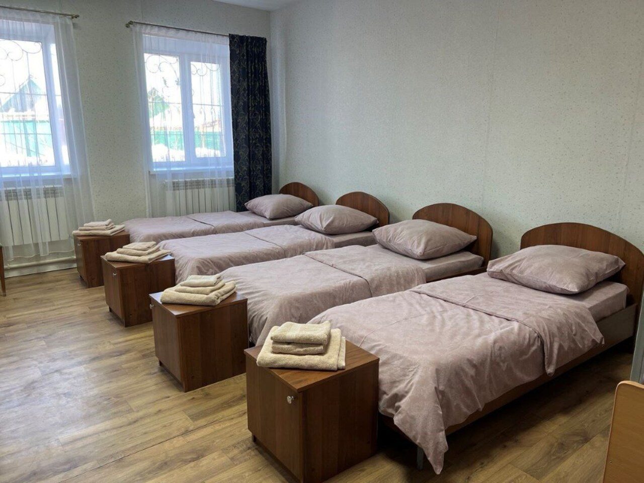 Трёхместный и более (Номер 6-ти местный эконом), Отель Кама