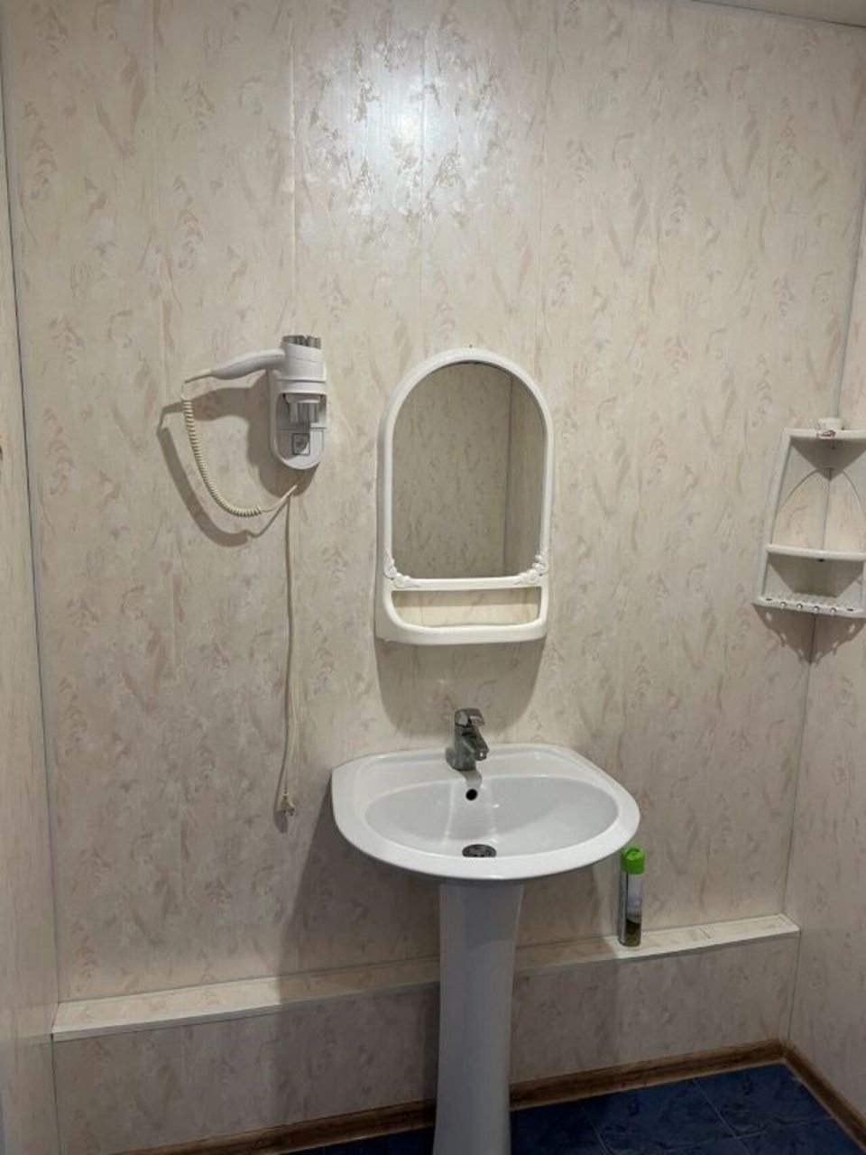 Трёхместный и более (Номер 6-ти местный эконом), Отель Кама