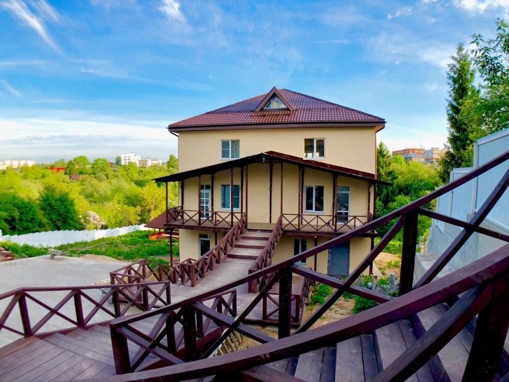 Четырехместный (Четырехместный номер с балконом) гостевого дома Родничок, Нижний Новгород