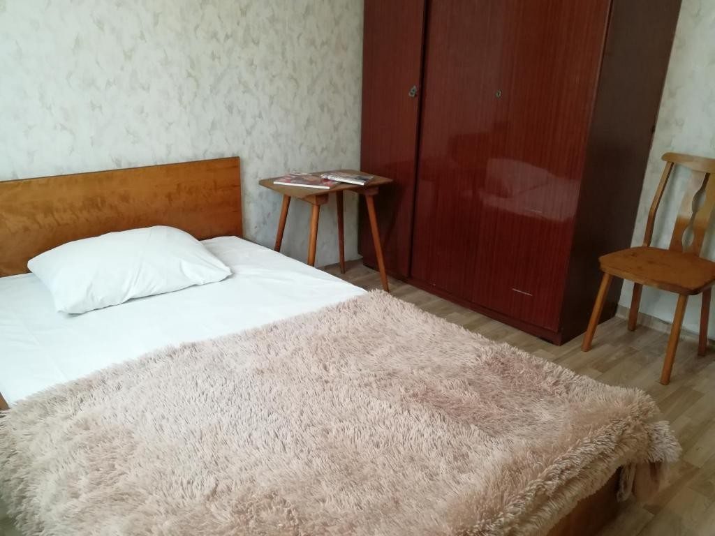 Апартаменты (Апартаменты с 3 спальнями) гостевого дома Турист, Красноярск