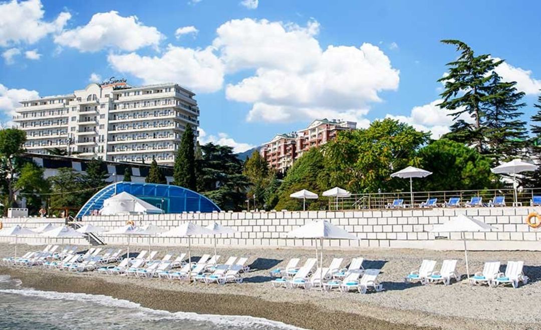 Галечный пляж, Отель Riviera Sunrise Resort & Spa