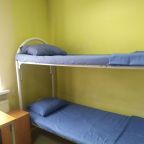 Двухъярусная кровать в номере общежития гостиничного типа HotelHot Шереметьево, Лобня