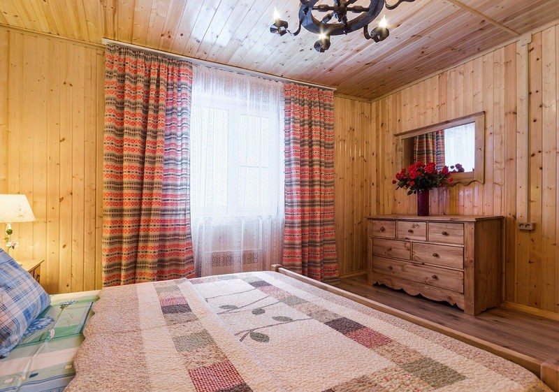 Дом (Двухэтажный для 10 гостей) базы отдыха Медвежья берлога, Волна-Шепелиновка