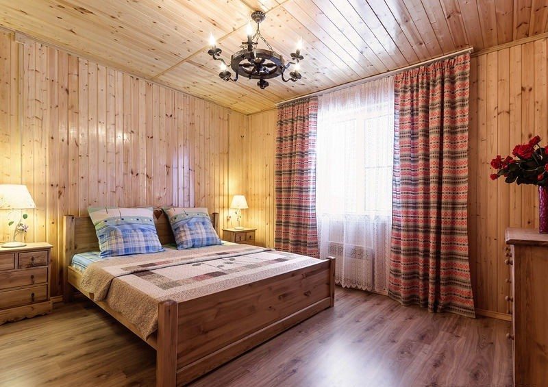 Дом (Двухэтажный для 10 гостей с беседкой) базы отдыха Медвежья берлога, Волна-Шепелиновка