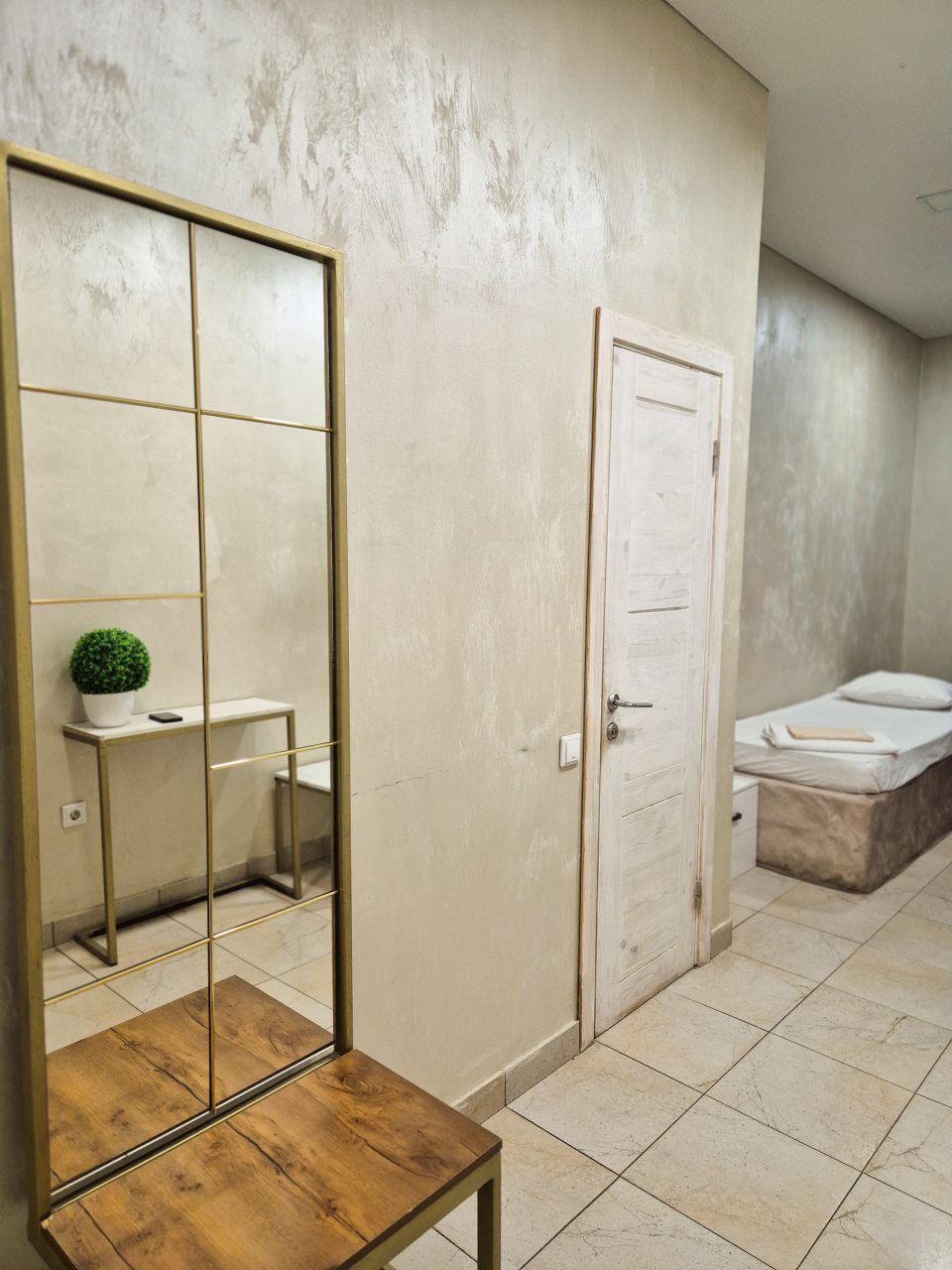 Одноместный (Одноместный), Гостиница Арбат