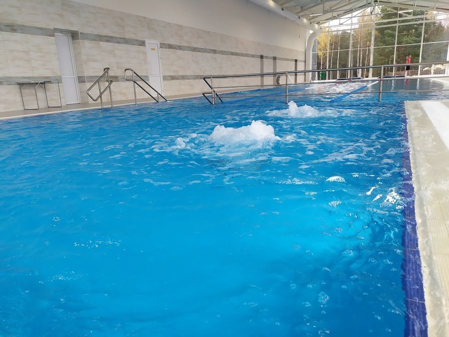 Закрытый бассейн, База отдыха Коприно