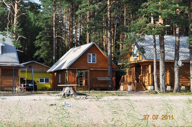 Дом (№ 8) базы отдыха Жуковская, Кончанско-Суворовское