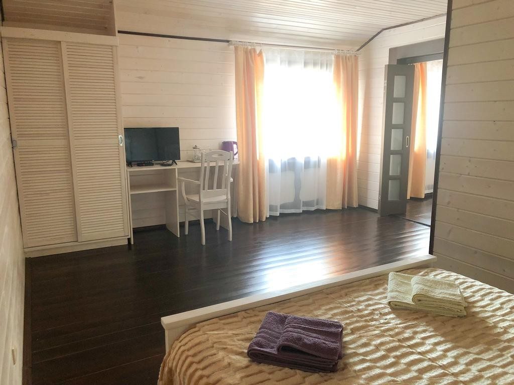 7 берег. Guest House 7 Bereg on Seliger. База Селигер седьмой берег. 7 Берег база отдыха Селигер. Гестхаус 7 берег Подмосковье Селигер.