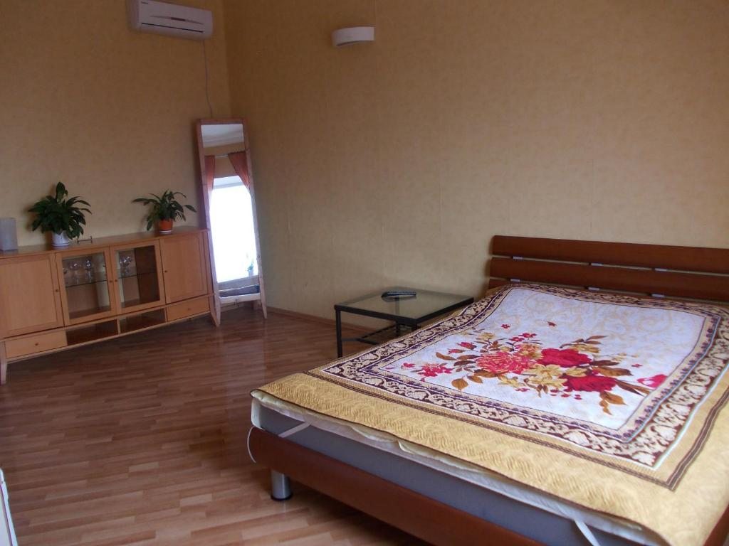 Двухместный (Улучшенный двухместный номер с 1 кроватью) мини-отеля Шаманка, Москва