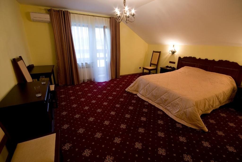 Двухместный (Двухместный номер с 1 кроватью, вид на озеро) отеля Ольшаное, Духовец