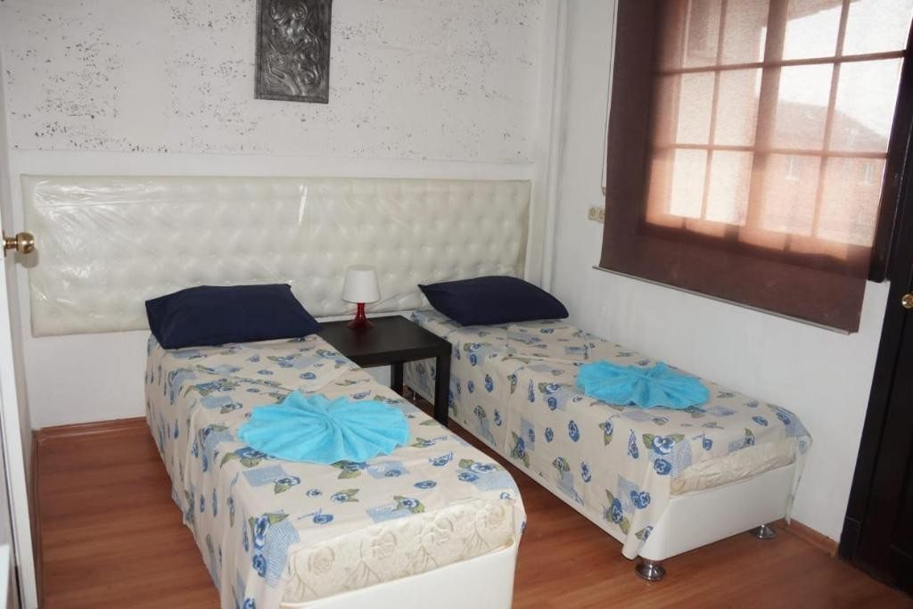 Двухместный (Двухместный номер с 1 кроватью или 2 отдельными кроватями и ванной комнатой) гостевого дома Замок, Анапа