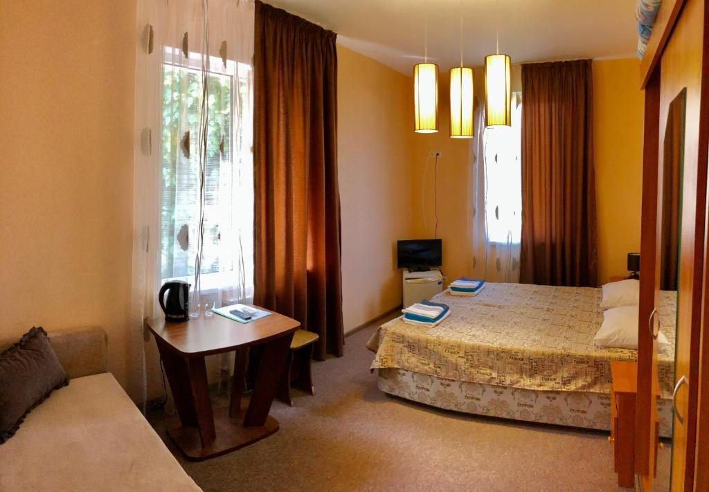 Двухместный (Двухместный номер с 1 кроватью или 2 отдельными кроватями) гостевого дома На Короткой, Сочи