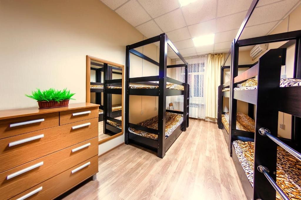 Номер (Спальное место на двухъярусной кровати в общем номере для женщин) хостела Like Hostel, Хабаровск
