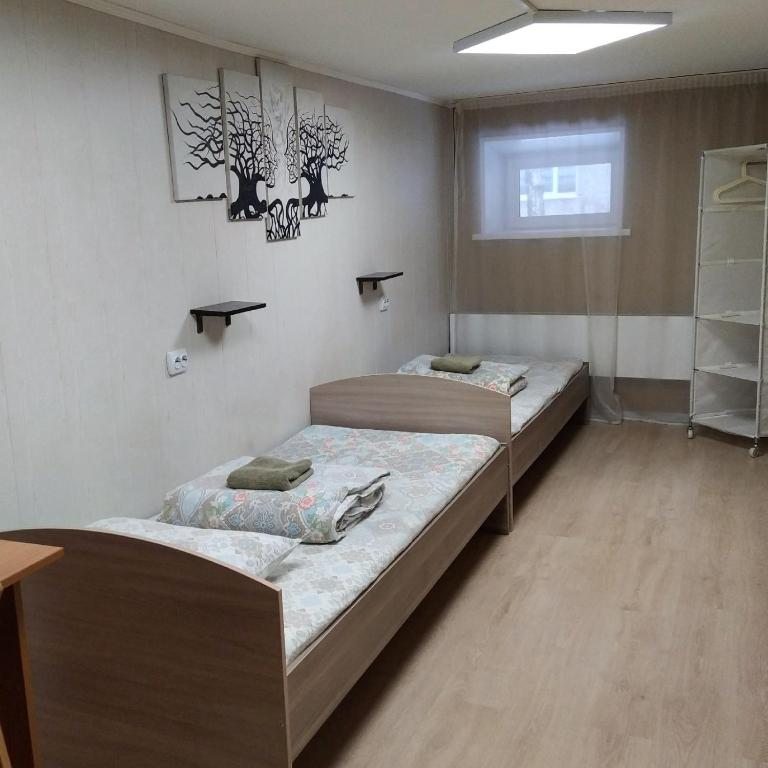 Двухместный (Двухместный номер с 2 отдельными кроватями) хостела Шишки, Томск