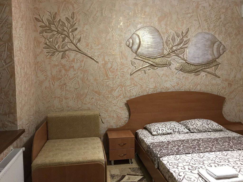 Двухместный (c 1 большой или 2-я раздельными кроватями”) гостевого дома Лев, Заозерное, Крым